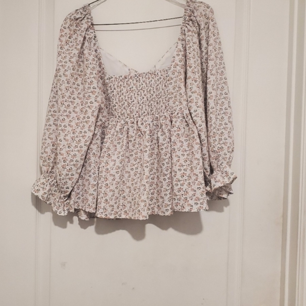 Entro Cream Floral Peasant Tops - Picture 3 of 9